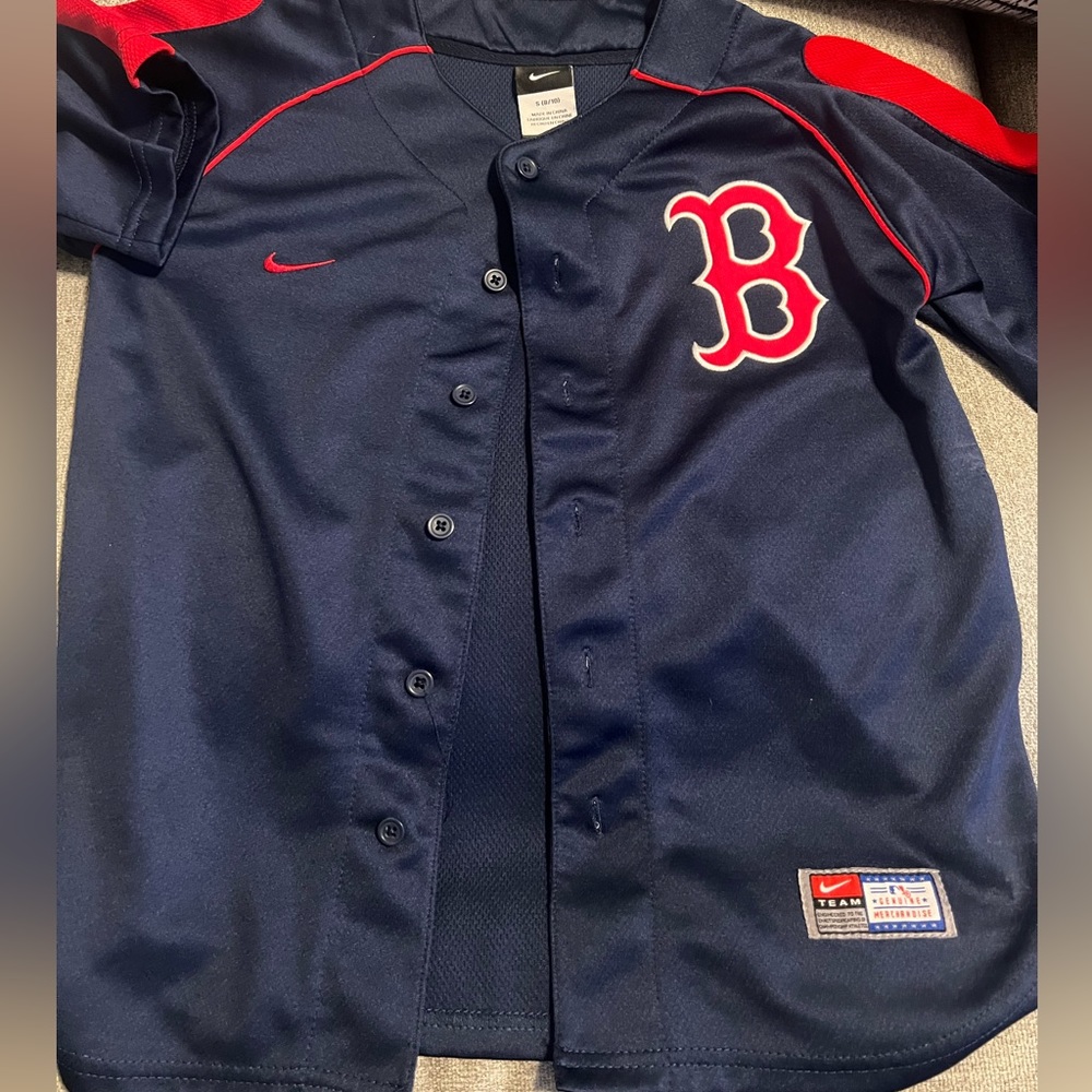 Youth NIKE BOSTON RED SOX baseball jersey 8/10 SMALL